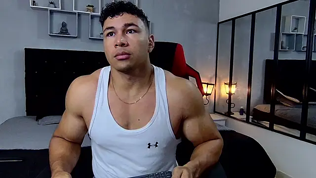 Snapshot of tyler_hank01 chatting on February 3, 2025, 1:30 pm tyler hank01 online show from February 3, 2025, 1:30 pm