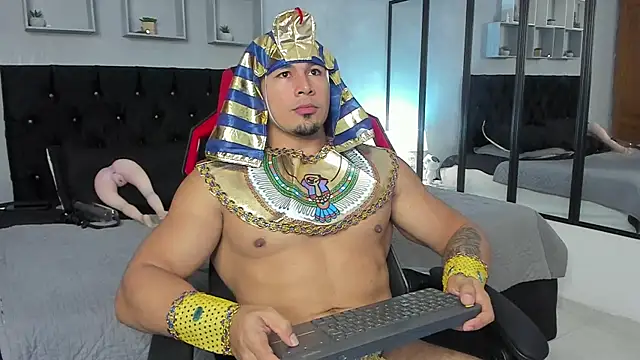 Snapshot of tyler_hank01 chatting on October 31, 2025, 6:48 pm tyler hank01 online show from October 31, 2025, 6:48 pm