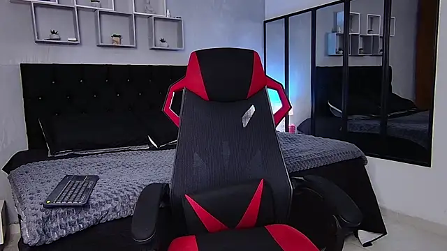 Snapshot of tyler_hank01 chatting on September 19, 2025, 10:14 pm tyler hank01 online show from September 19, 2025, 10:14 pm