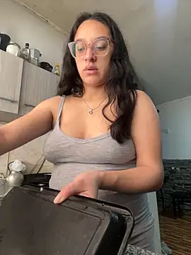 Snapshot of Ninnfa chatting on September 30, 2025, 2:01 pm Ninnfa online show from September 30, 2025, 2:01 pm