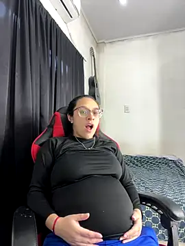 Snapshot of Ninnfa chatting on September 25, 2025, 4:02 pm Ninnfa online show from September 25, 2025, 4:02 pm