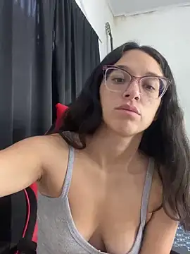 Snapshot of Ninnfa chatting on March 17, 2025, 2:01 pm Ninnfa online show from March 17, 2025, 2:01 pm