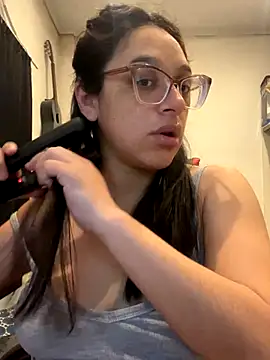 Snapshot of Ninnfa chatting on November 4, 2025, 4:55 pm Ninnfa online show from November 4, 2025, 4:55 pm