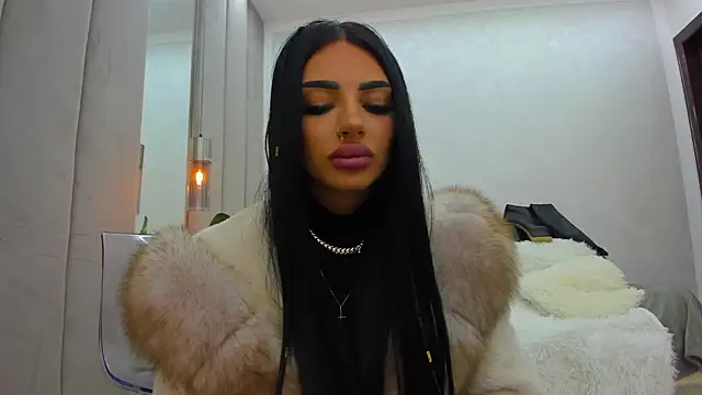 Britney Charm  online show from March 28, 2026, 7:31 am