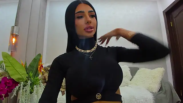 Britney Charm  online show from February 28, 2026, 7:19 am