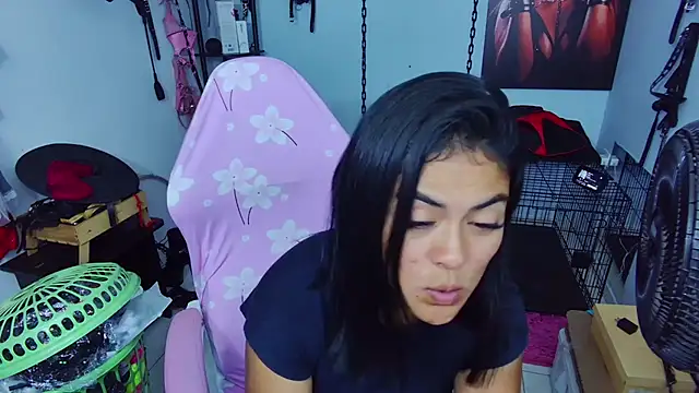 Hannah-grace online show from September 14, 2025, 10:32 pm