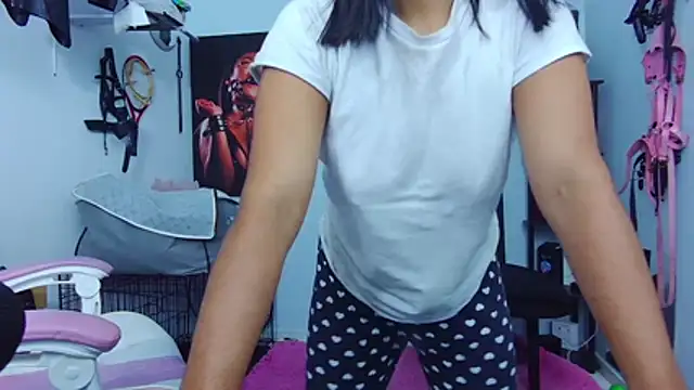 Hannah-grace online show from December 19, 2025, 11:01 am