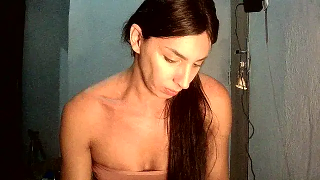 Snapshot of AlexiaDuucan chatting on September 27, 2025, 9:10 pm AlexiaDuucan online show from September 27, 2025, 9:10 pm