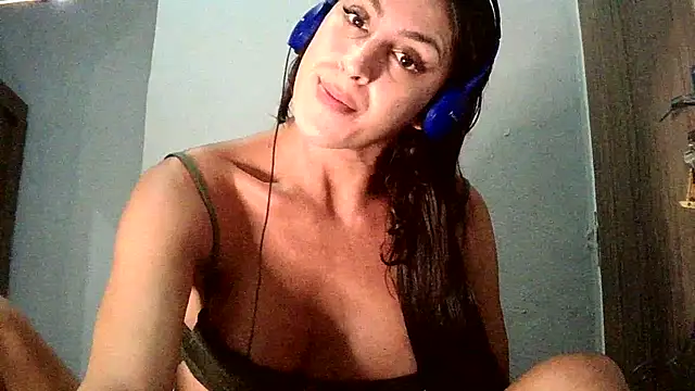 Snapshot of AlexiaDuucan chatting on September 18, 2025, 1:58 pm AlexiaDuucan online show from September 18, 2025, 1:58 pm