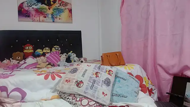 Snapshot of aleera_starxx982 chatting on March 4, 2025, 1:45 am aleera starxx982 online show from March 4, 2025, 1:45 am