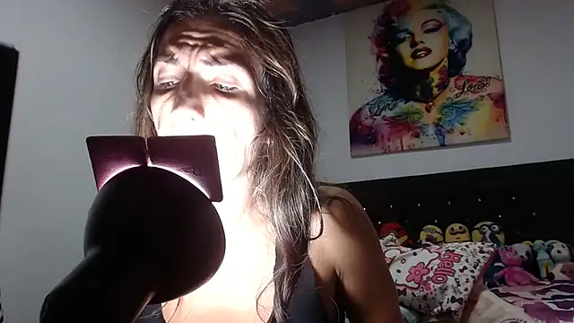 Snapshot of aleera_starxx982 chatting on February 23, 2025, 2:51 am aleera starxx982 online show from February 23, 2025, 2:51 am