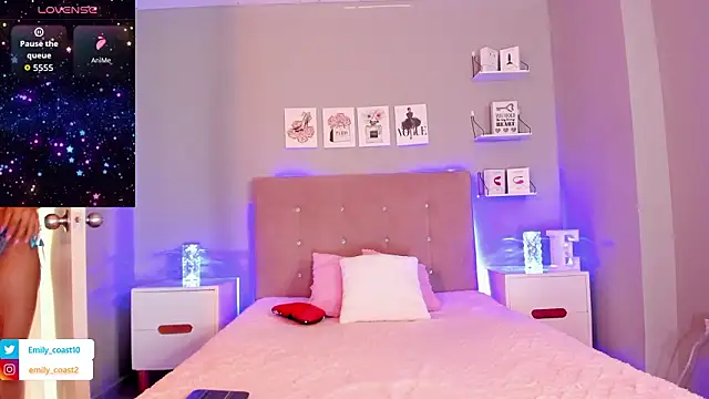 EmilyCoast-1 online show from March 10, 2026, 7:07 pm