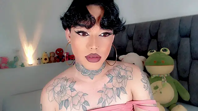 Snapshot of little_star_porn chatting on November 8, 2025, 1:09 am little star porn online show from November 8, 2025, 1:09 am