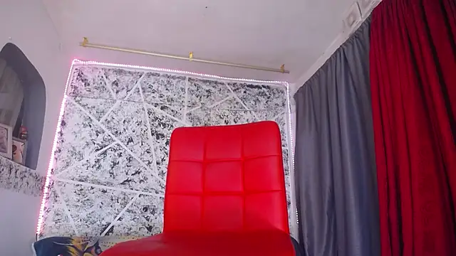 hornytsblonde online show from March 10, 2026, 2:43 pm