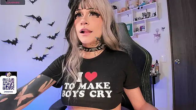 Snapshot of damnliciousss chatting on December 2, 2025, 12:00 am damnliciousss online show from December 2, 2025, 12:00 am