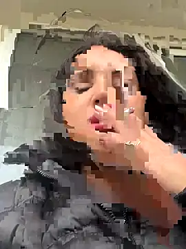 MeghanXO online show from November 3, 2025, 1:58 pm