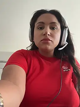 Snapshot of MeghanXO chatting on July 6, 2026, 2:02 pm MeghanXO online show from July 6, 2026, 2:02 pm