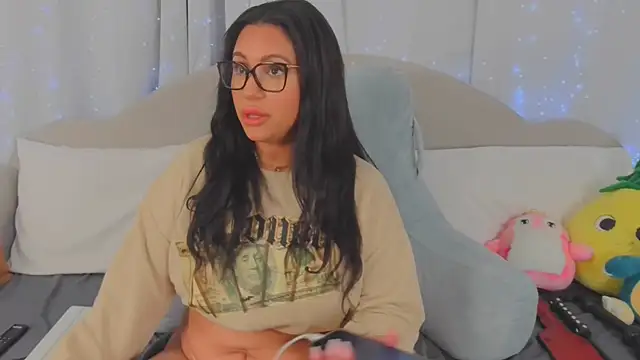 Snapshot of MeghanXO chatting on May 21, 2026, 2:36 pm MeghanXO online show from May 21, 2026, 2:36 pm