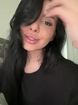 Snapshot of Scarlett-Dream chatting on March 3, 2025, 10:17 am Scarlett-Dream online show from March 3, 2025, 10:17 am