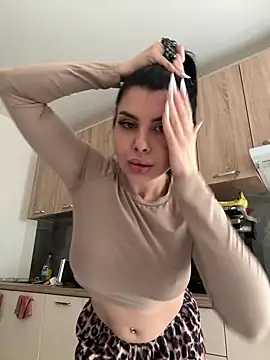 Snapshot of Scarlett-Dream chatting on March 4, 2025, 8:46 am Scarlett-Dream online show from March 4, 2025, 8:46 am