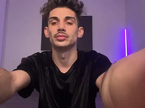 Snapshot of DanielCrush1 chatting on January 8, 2025, 10:37 am DanielCrush1 online show from January 8, 2025, 10:37 am