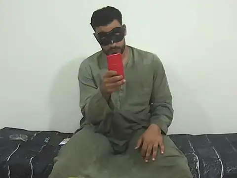 Snapshot of foxsanSs chatting on June 28, 2026, 6:14 pm foxsanSs online show from June 28, 2026, 6:14 pm