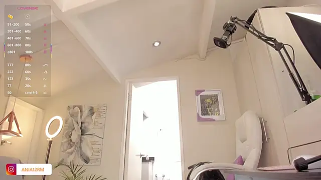 Snapshot of catalinasaiz chatting on October 29, 2025, 2:16 pm catalinasaiz online show from October 29, 2025, 2:16 pm