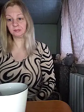 Snapshot of BustyBlond chatting on February 12, 2026, 5:07 am BustyBlond online show from February 12, 2026, 5:07 am