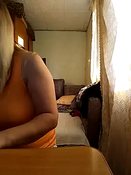 BustyBlond online show from September 22, 2025, 4:18 am