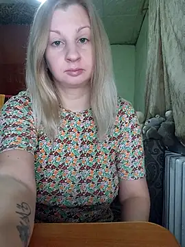 Snapshot of BustyBlond chatting on January 7, 2026, 4:28 am BustyBlond online show from January 7, 2026, 4:28 am