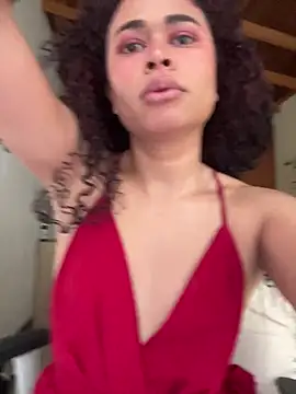 Snapshot of GabriSaenz chatting on July 22, 2026, 1:46 pm GabriSaenz online show from July 22, 2026, 1:46 pm