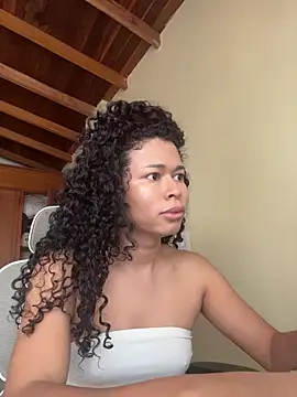 GabriSaenz online show from March 31, 2026, 1:02 pm