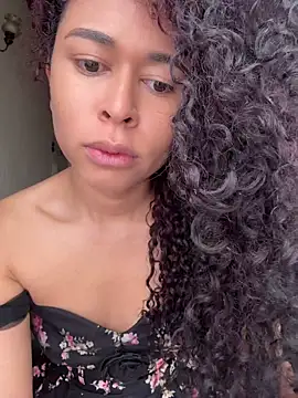 Snapshot of GabriSaenz chatting on July 25, 2026, 1:50 pm GabriSaenz online show from July 25, 2026, 1:50 pm