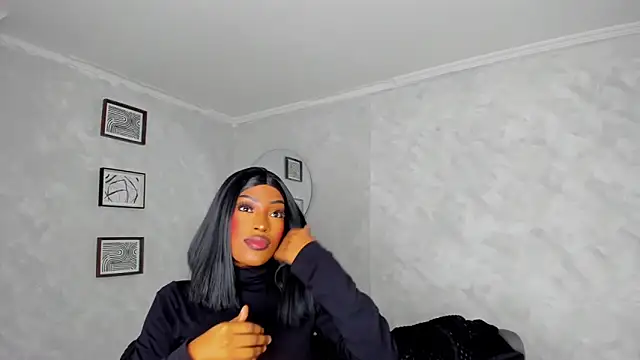 Snapshot of Emattaylor chatting on March 4, 2026, 12:35 pm Emattaylor online show from March 4, 2026, 12:35 pm