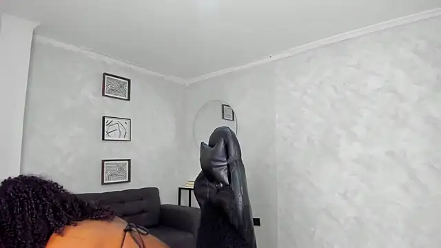 Snapshot of Emattaylor chatting on February 24, 2026, 1:12 pm Emattaylor online show from February 24, 2026, 1:12 pm