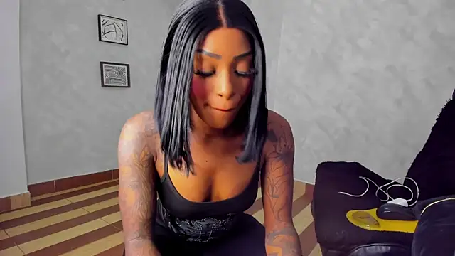 Snapshot of Emattaylor chatting on December 20, 2025, 10:40 am Emattaylor online show from December 20, 2025, 10:40 am