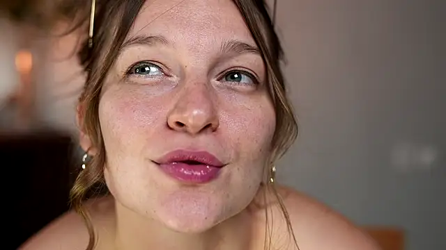 Snapshot of Special___ chatting on December 1, 2024, 7:41 pm Special online show from December 1, 2024, 7:41 pm