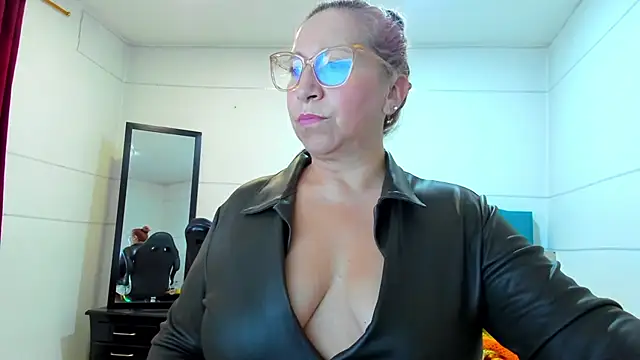 vaalery sweet online show from October 4, 2025, 9:16 pm