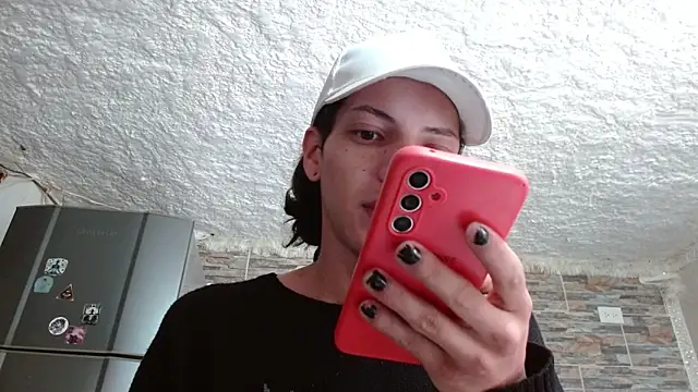 Snapshot of omar_alurba chatting on February 24, 2026, 3:02 pm omar alurba online show from February 24, 2026, 3:02 pm