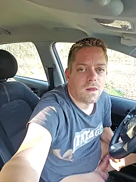 Trucker Hunter online show from February 9, 2025, 1:03 pm