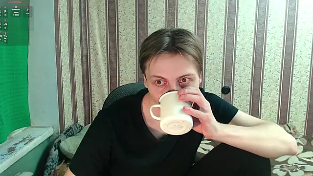 darienlarge online show from November 12, 2025, 1:37 pm