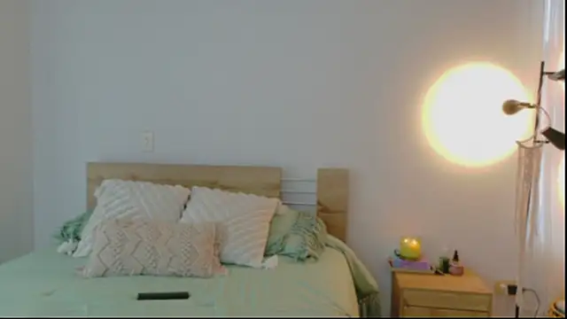 Snapshot of GrettaBenett chatting on October 24, 2025, 8:41 pm GrettaBenett online show from October 24, 2025, 8:41 pm