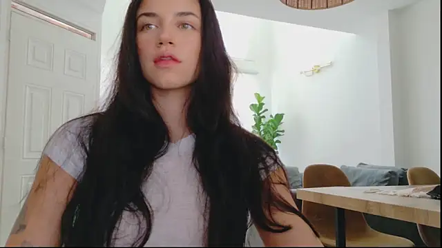 Snapshot of GrettaBenett chatting on June 11, 2026, 8:50 pm GrettaBenett online show from June 11, 2026, 8:50 pm