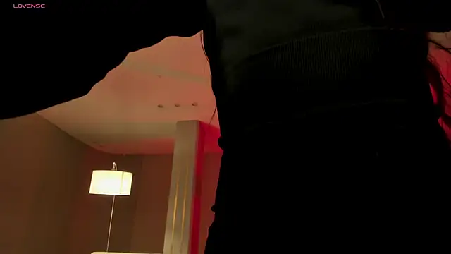 Snapshot of ErikaBenz_ chatting on October 30, 2025, 12:25 pm ErikaBenz online show from October 30, 2025, 12:25 pm