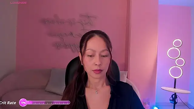 Snapshot of ErikaBenz_ chatting on November 18, 2025, 12:41 pm ErikaBenz online show from November 18, 2025, 12:41 pm