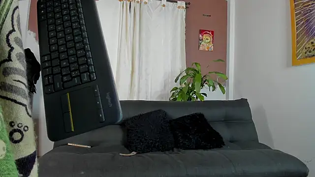 Snapshot of Aron_ford chatting on October 4, 2025, 11:45 am Aron ford online show from October 4, 2025, 11:45 am