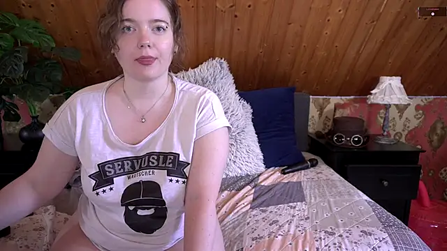 Snapshot of TessaWinter chatting on October 14, 2025, 2:28 pm TessaWinter online show from October 14, 2025, 2:28 pm