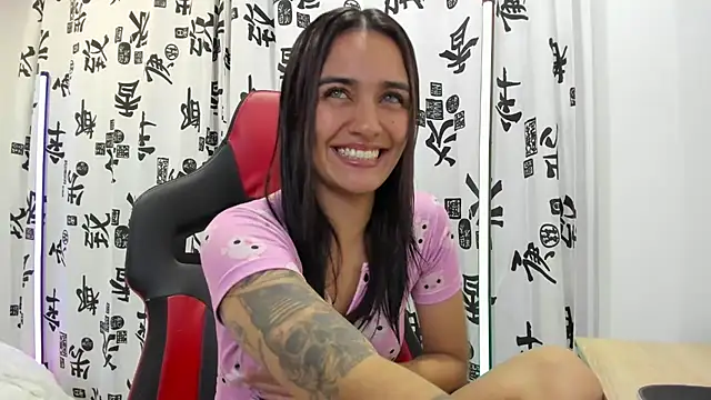 Snapshot of Dalia_D chatting on March 6, 2025, 2:30 am Dalia D online show from March 6, 2025, 2:30 am