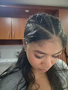 Snapshot of SSCARLETH_ chatting on February 5, 2026, 10:33 am SSCARLETH online show from February 5, 2026, 10:33 am