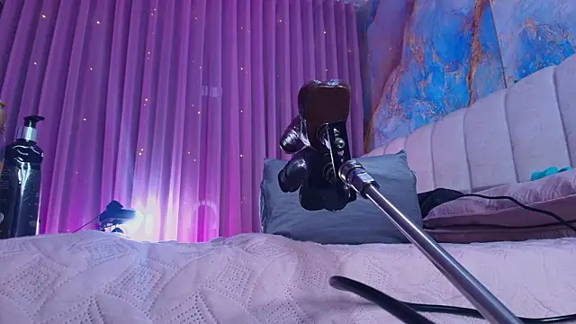 Snapshot of britanyy_ chatting on February 20, 2026, 3:14 am britanyy online show from February 20, 2026, 3:14 am